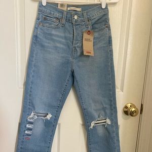 Woman’s Levi jeans